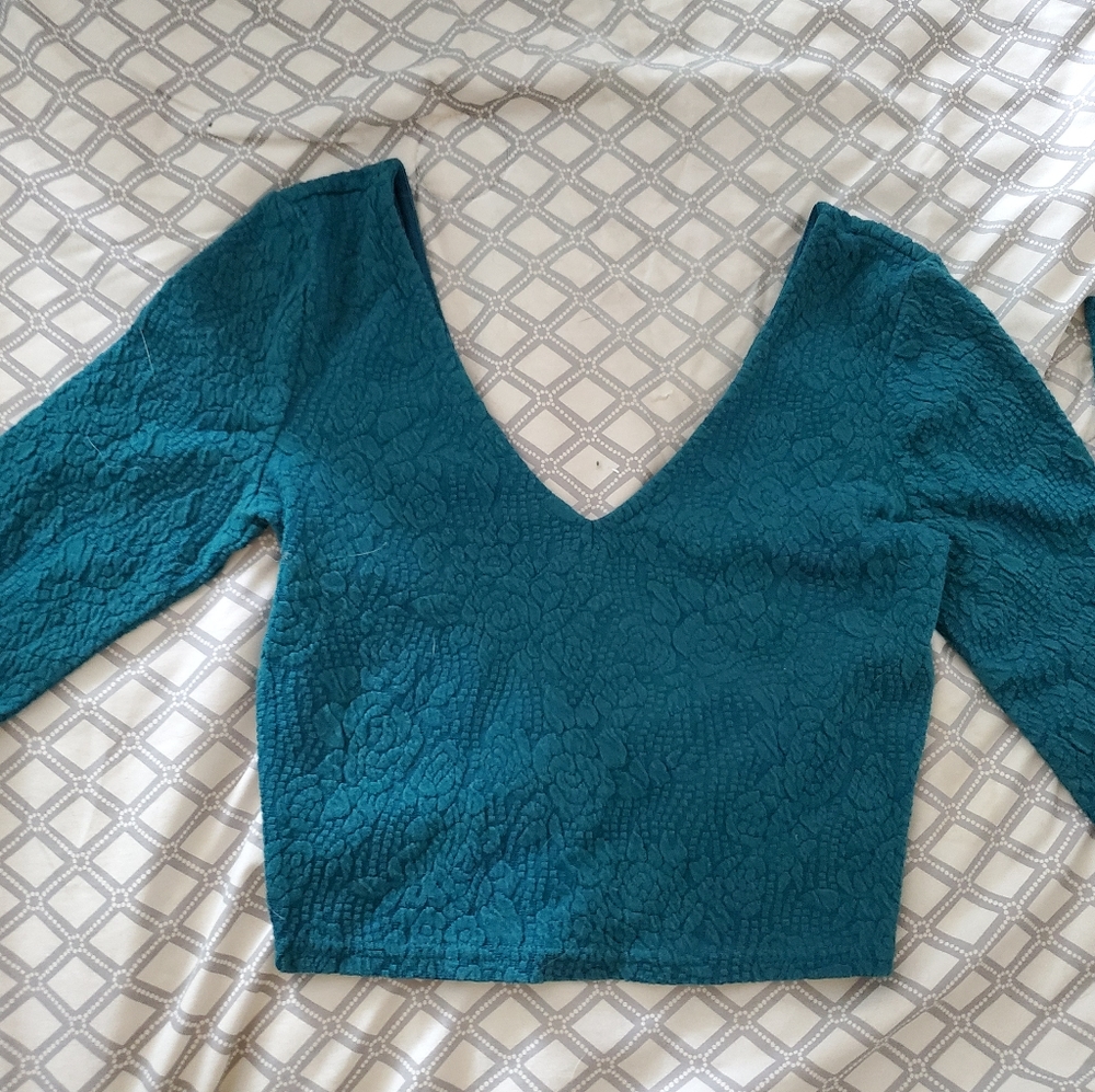 Forever 21 long sleeve crop top